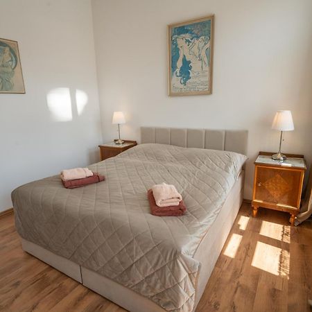 Zbirozsky Dvur Hotel Zbiroh Bagian luar foto