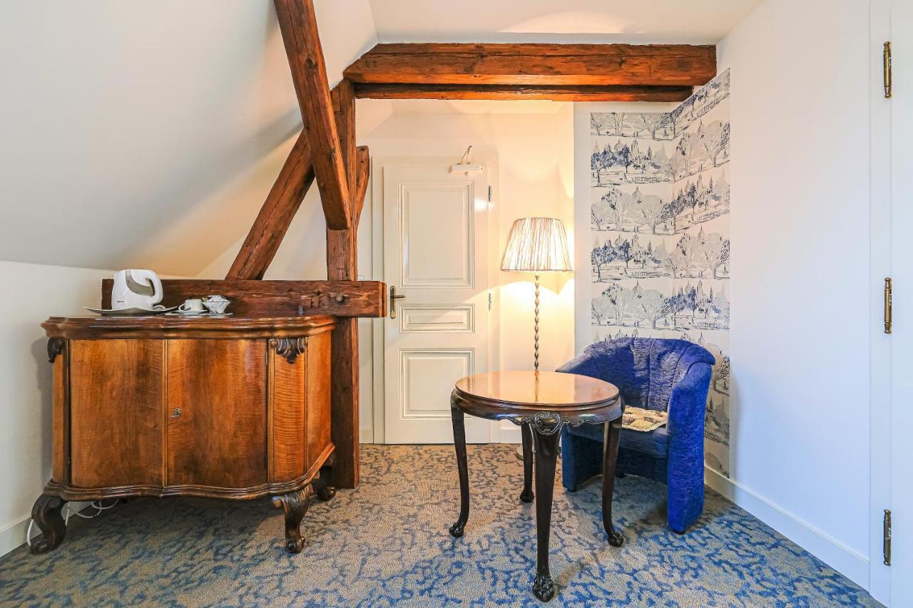 Zbirozsky Dvur Hotel Zbiroh Bagian luar foto