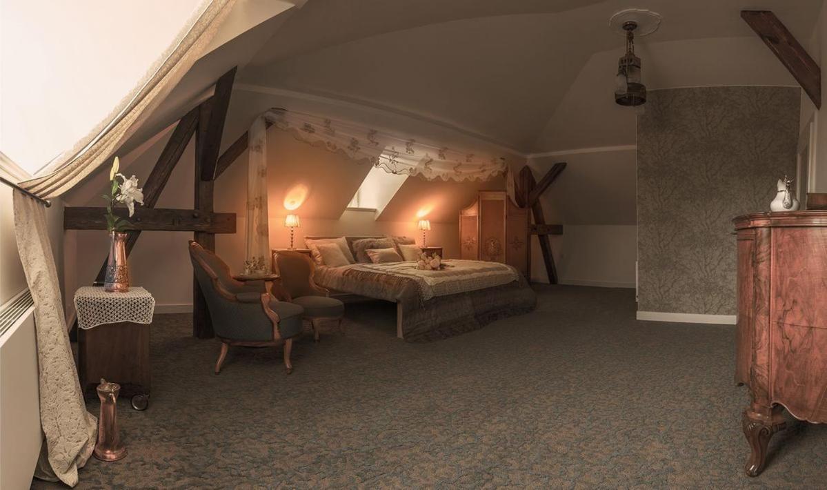 Zbirozsky Dvur Hotel Zbiroh Bagian luar foto