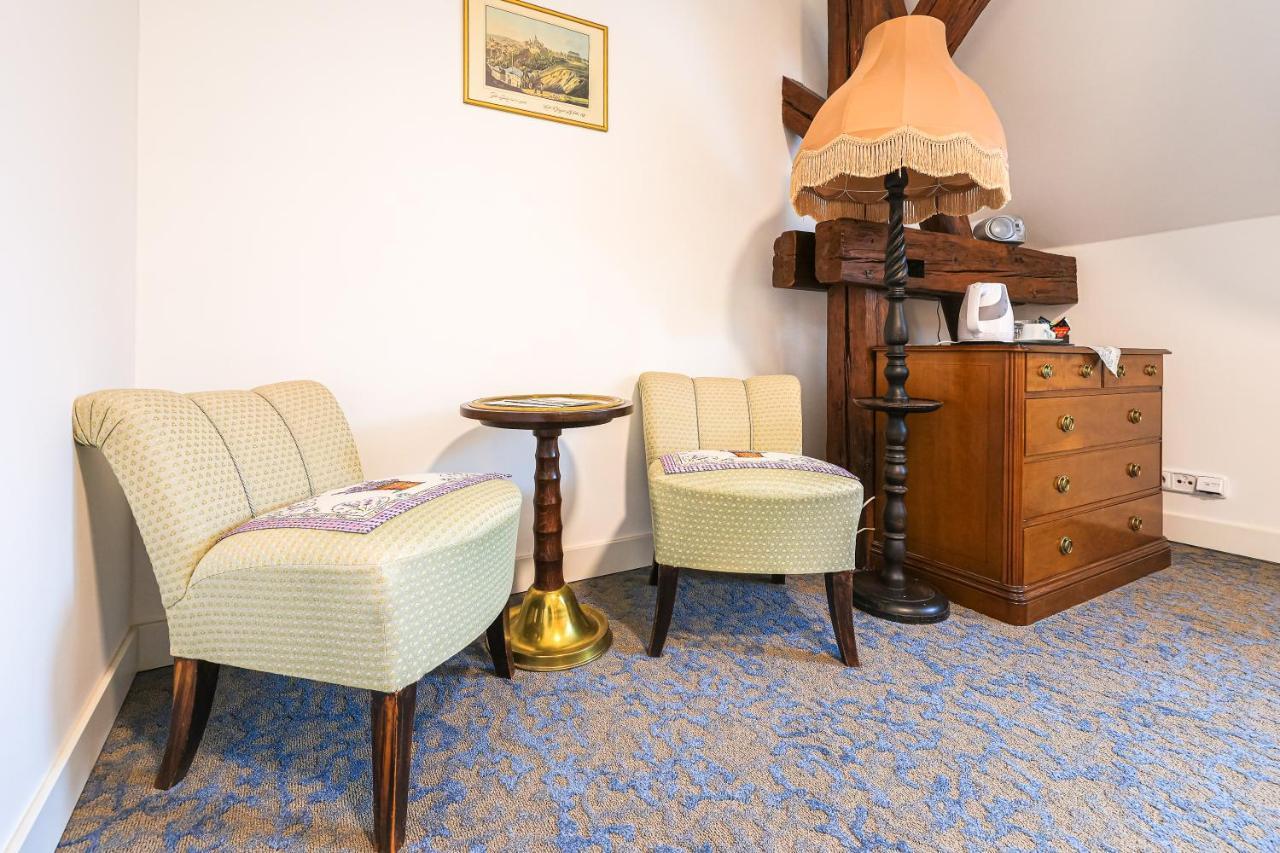 Zbirozsky Dvur Hotel Zbiroh Bagian luar foto