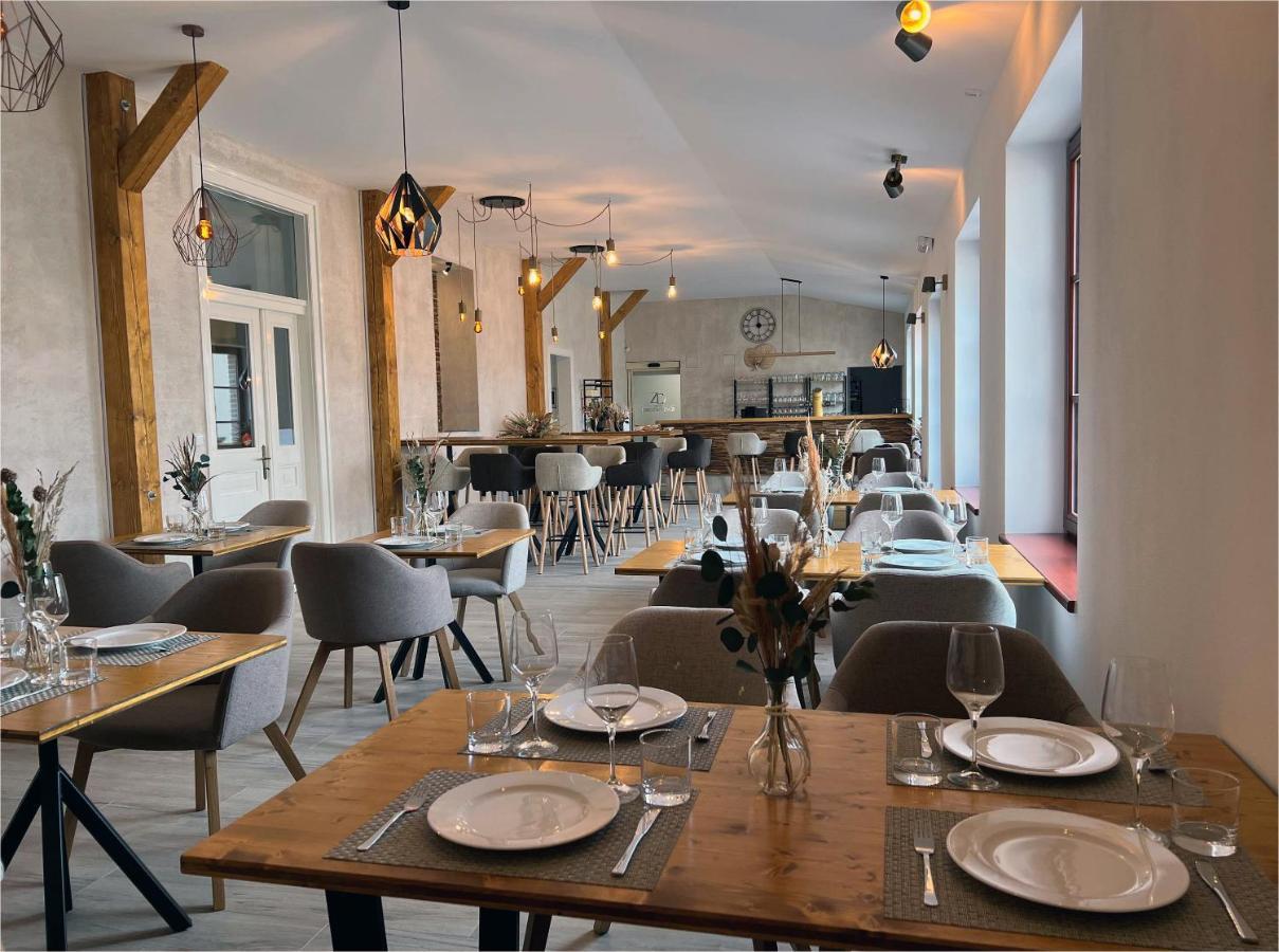 Zbirozsky Dvur Hotel Zbiroh Bagian luar foto