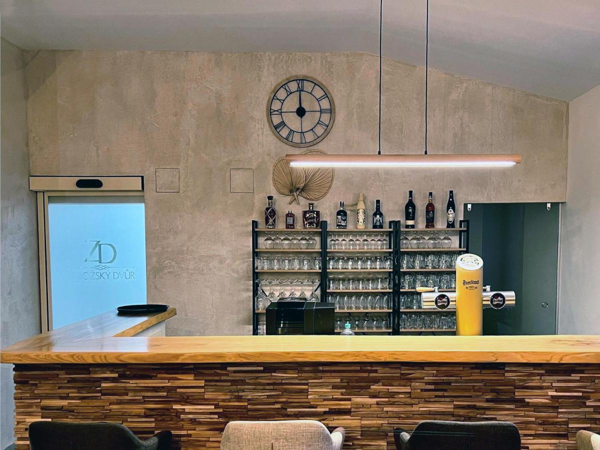 Zbirozsky Dvur Hotel Zbiroh Bagian luar foto