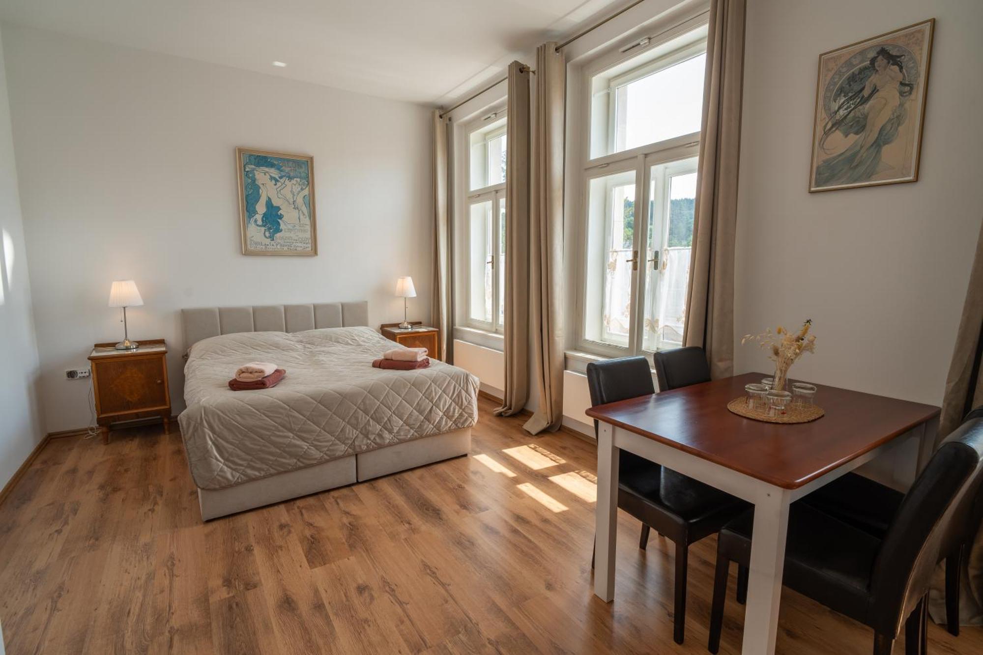 Zbirozsky Dvur Hotel Zbiroh Bagian luar foto